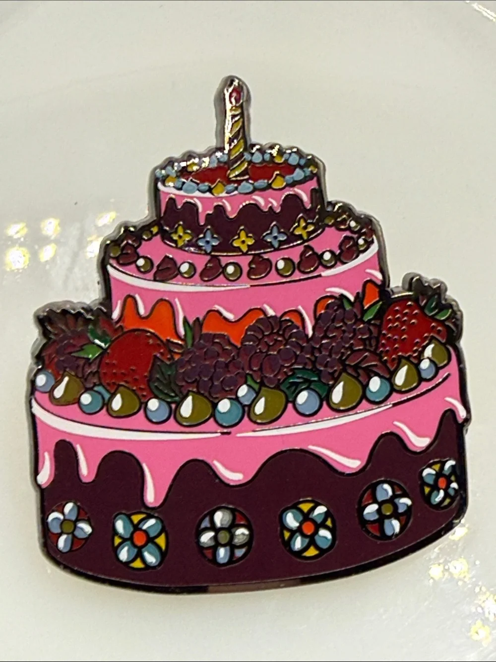 Louis Vuitton pink Layered Cake Enamel Pin 200th anniversary VIP tac pin rare